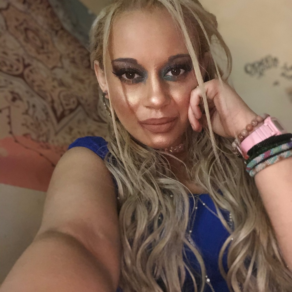 Meet your Posher, Tiffany